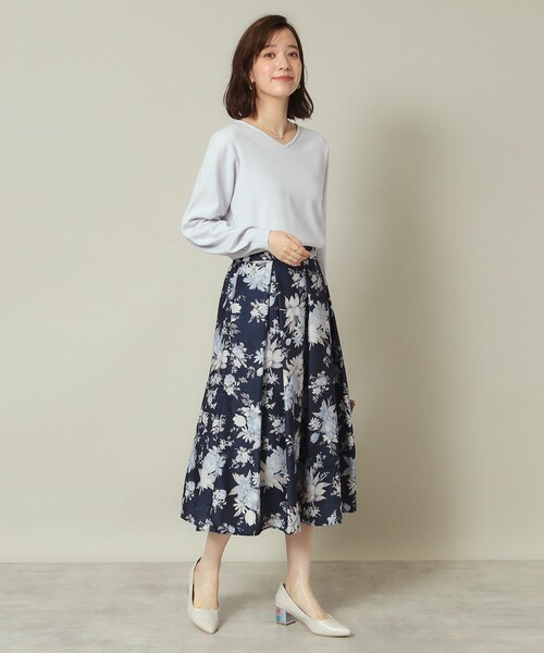 ITS'DEMO（イッツデモ）の「◆【手洗い可／後ろウエストゴム】シャンタン花柄スカート（スカート・レディース・ブラウン系1/ネイビー系/ブルー系・00）」の6枚目の写真