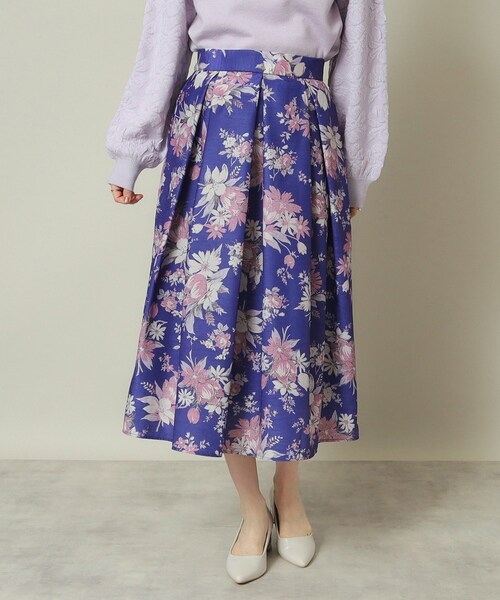 ITS'DEMO（イッツデモ）の「◆【手洗い可／後ろウエストゴム】シャンタン花柄スカート（スカート・レディース・ブラウン系1/ネイビー系/ブルー系・00）」の8枚目の写真
