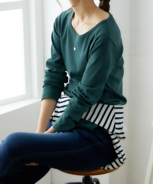 nissen(ニッセン)の「UVカット綿100%フライス素材クルーネック長袖Tシャツ(Tシャツ/カットソー・レディース・グリーン/グリーン系その他/ブルー/ブラック/オフホワイト/チャコール・S/M/LL/L/3L)」の4枚目の写真