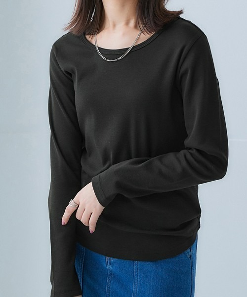 nissen(ニッセン)の「UVカット綿100%フライス素材クルーネック長袖Tシャツ(Tシャツ/カットソー・レディース・グリーン/グリーン系その他/ブルー/ブラック/オフホワイト/チャコール・S/M/LL/L/3L)」の2枚目の写真