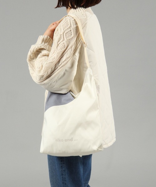 niko and...（ニコアンド）の「オリジナルニコロゴ切り替えトートバッグ（トートバッグ・レディース・カーキ/アイボリー・0）」の18枚目の写真