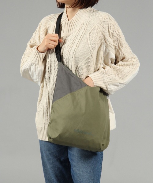 niko and...（ニコアンド）の「オリジナルニコロゴ切り替えトートバッグ（トートバッグ・レディース・カーキ/アイボリー・0）」の17枚目の写真