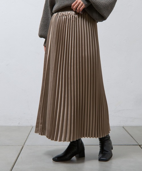 サテンプリーツスカート（スカート）｜COLONY 2139（コロニートゥーワンスリーナイン）