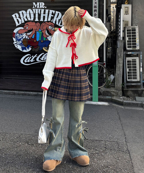 CIAOPANIC(チャオパニック)の「配色リボンニットフーディー(ニット/セーター・レディース・ベージュ/レッド/ブラウン/ブルー/オフホワイト/グレー・ONE SIZE)」の14枚目の写真