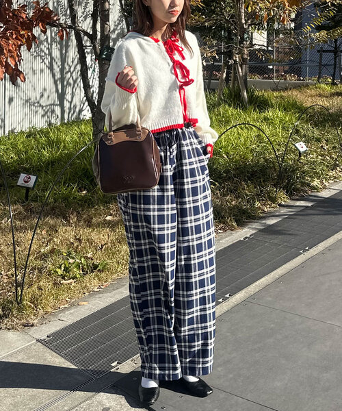 CIAOPANIC(チャオパニック)の「配色リボンニットフーディー(ニット/セーター・レディース・ベージュ/レッド/ブラウン/ブルー/オフホワイト/グレー・ONE SIZE)」の19枚目の写真