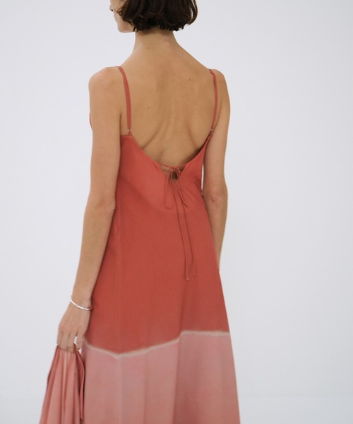CLANE(クラネ)の「GRADATION CAMISOLE ONEPIECE(ワンピース・レディース・ピンク/ブルー・1/2)」の15枚目の写真