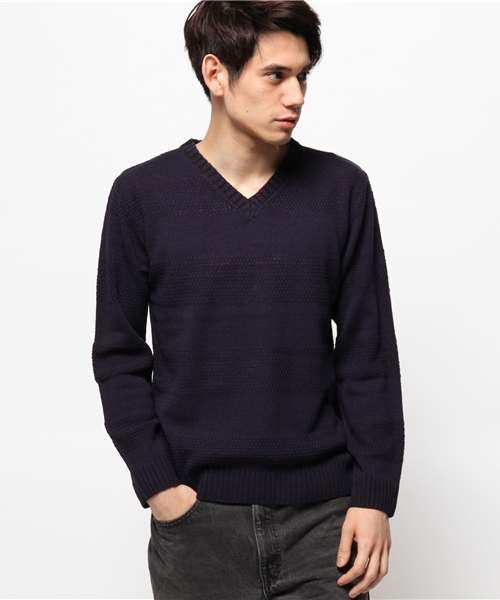 koe（コエ）の「シャドーボーダーVネックプルオーバー（ニット/セーター・メンズ・ネイビー/カーキ/レッド・LARGE/MEDIUM/LL/SMALL）」の3枚目の写真
