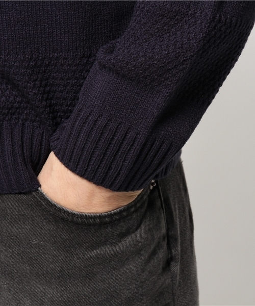 koe（コエ）の「シャドーボーダーVネックプルオーバー（ニット/セーター・メンズ・ネイビー/カーキ/レッド・LARGE/MEDIUM/LL/SMALL）」の7枚目の写真