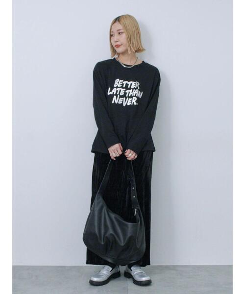 Samansa Mos2 blue(サマンサモスモスブルー)の「◎発泡プリントロゴロンT(Tシャツ/カットソー・レディース・オフホワイト/ネイビー/ブラック・F)」の10枚目の写真