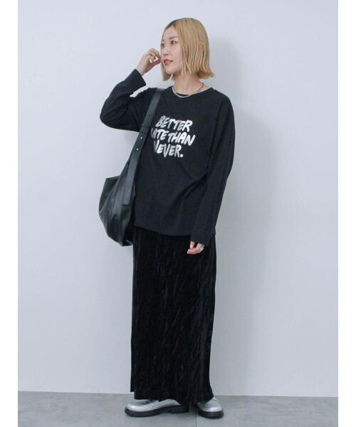 Samansa Mos2 blue(サマンサモスモスブルー)の「◎発泡プリントロゴロンT(Tシャツ/カットソー・レディース・オフホワイト/ネイビー/ブラック・F)」の11枚目の写真