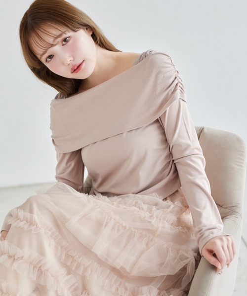 one after another NICE CLAUP(ワンアフターアナザーナイスクラップ)の「オフショルカットトップス【ブラ紐隠し】(Tシャツ/カットソー・レディース・杢グレー/ミント/オフホワイト/ベージュ・FREE)」の3枚目の写真