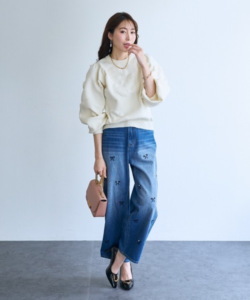 SMILE LAND（スマイルランド）の「バラモチーフ袖ボリュームニット＜大きいサイズ有＞【OtonaSMILE】（ニット/セーター・レディース・アイボリー/ネイビー・3L/4L/5L/M/L/LL）」の13枚目の写真