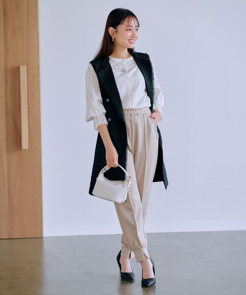 COHINA(コヒナ)の「センターラインウォームジョグパンツ 【低身長・小柄女性】(その他パンツ・レディース・ブラック/ベージュ・REGULAR/SHORT)」の8枚目の写真