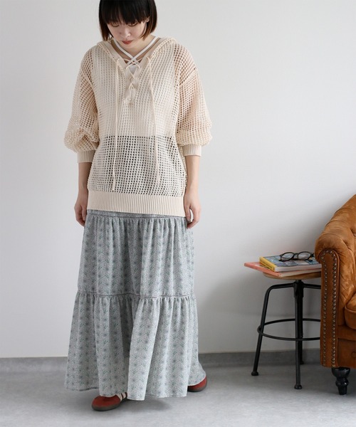 cepo（セポ）の「ヴィンテージモチーフティアードスカート（スカート・レディース・グレー/ベージュ/ブラック・M）」の3枚目の写真