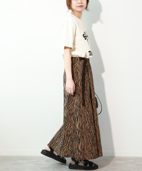 THOUSAND MILE(サウザンドマイル)の「《WEB限定追加》【THOUSAND MILE/サウザンドマイル】WAVE ADJUST SKIRT ZEBRA(スカート・レディース・ブラウン系その他・FREE)」の4枚目の写真