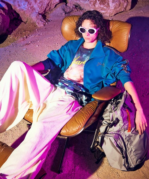 glamb（グラム）の「TIME TRAVELER Packable Jersey (GEAR 006) / タイムトラベラーパッカブルジャージ（ジャージ・メンズ・ブラック/パープル/ブルー・L/S/M）」の17枚目の写真