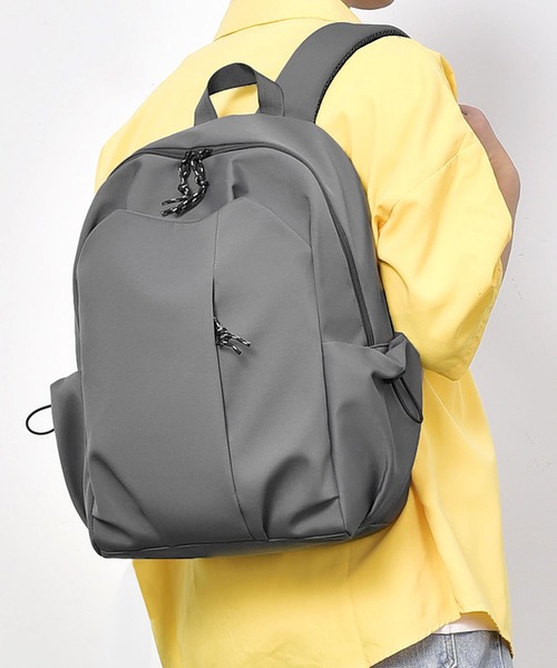 florist(フローリスト)の「【撥水加工・軽量】オーバルフォルムシンプルリュック/バックパック(バックパック/リュック・メンズ・ブラック/オフホワイト/グレー・FREE)」の5枚目の写真