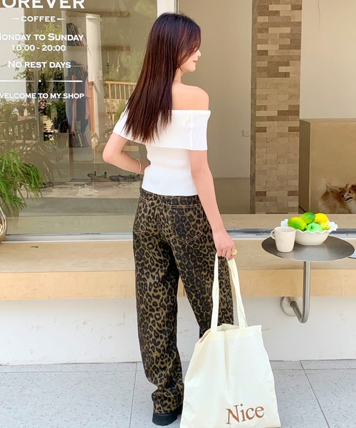 everycoco（エブリーココ）の「レオパード柄ワイドレッグジーンズ ワイドストレートパンツ（デニムパンツ・レディース・ブラウン・S/M/L）」の6枚目の写真