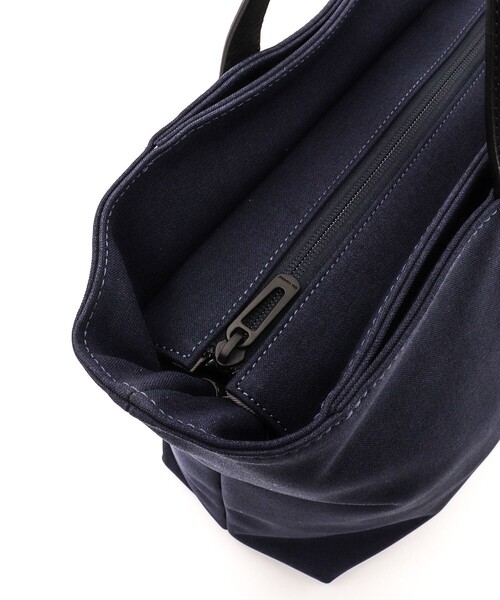 Un coeur(アンクール)の「【Un coeur/アンクール】K903061 アシメレザーハンドルトート 25SS(トートバッグ・メンズ・ブラック/ネイビー・FREE)」の6枚目の写真