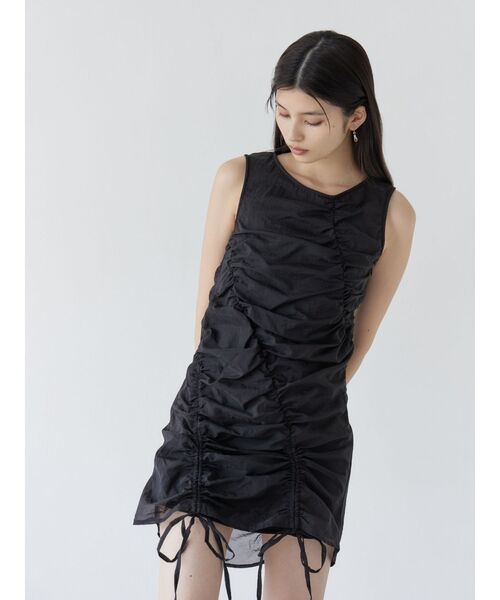 MURUA(ムルーア)の「シャーリングミニワンピース(ワンピース・レディース・ブラック/グレー・FREE)」の5枚目の写真