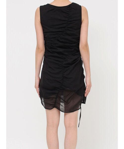 MURUA(ムルーア)の「シャーリングミニワンピース(ワンピース・レディース・ブラック/グレー・FREE)」の19枚目の写真