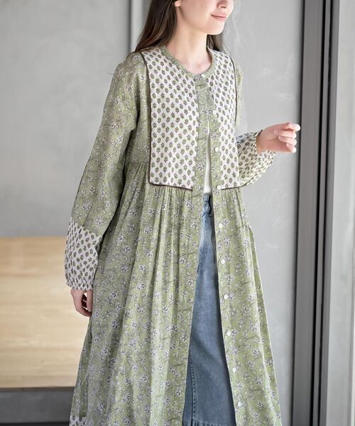 rps（アールピーエス）の「プリント切替７分袖前開きワンピース（ワンピース・レディース・グリーン/イエロー/ブルー/ネイビー・フリー）」の15枚目の写真