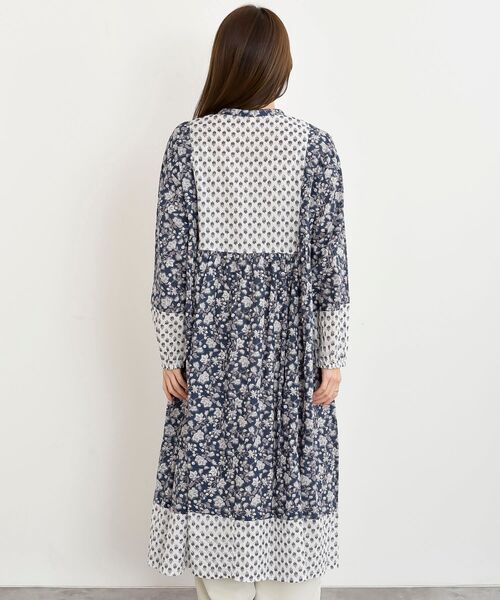 rps（アールピーエス）の「プリント切替７分袖前開きワンピース（ワンピース・レディース・グリーン/イエロー/ブルー/ネイビー・フリー）」の5枚目の写真