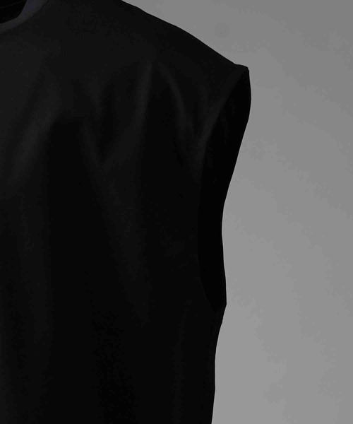 MAISON SPECIAL（メゾンスペシャル）の「《UNISEX》Smashing Light Punch Prime-Over Sleeveless T-Shirt/スマッシングライトパンチプライムオーバースリーブレスTシャツ【MAISON SPECIAL/メゾンスペシャル】（タンクトップ・メンズ・ブラック/チャコールグレー/ホワイト/レッド・0/1/2）」の10枚目の写真