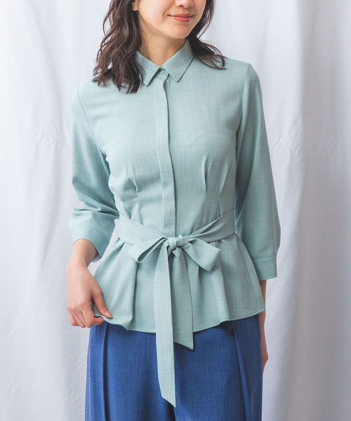 NARACAMICIE（ナラカミーチェ）の「【NARACAMICIE】麻調ベルト付き七分袖タックブラウス（シャツ/ブラウス・レディース・ホワイト/ブラウン/グリーン・S/M/L）」の3枚目の写真