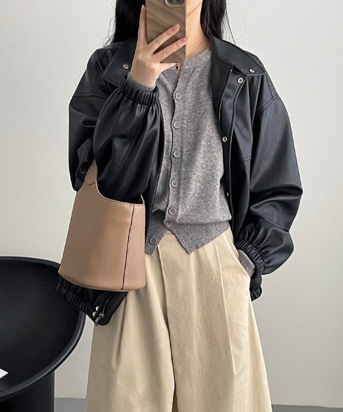 gossip!ロサンゼルス(ゴシップロサンゼルス)の「ウエストリブ ショートカーディガン(カーディガン/ボレロ・レディース・ブラック/ベージュ/グレー/オフホワイト/レッド・FREE)」の7枚目の写真