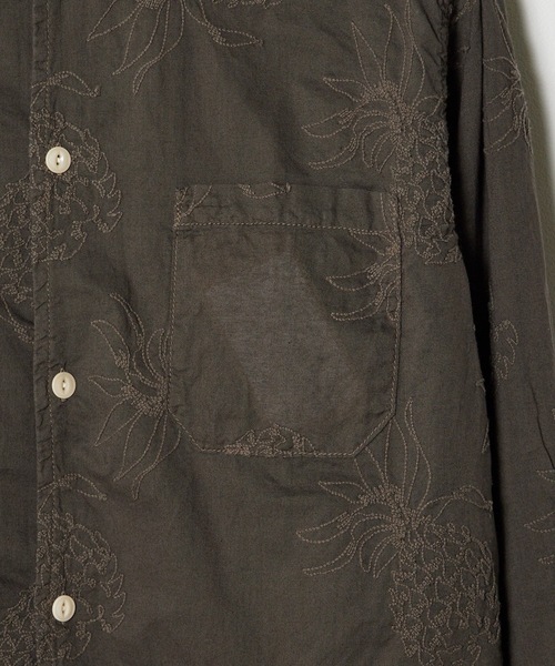 REMI RELIEF（レミレリーフ）の「REMI RELIEF/レミレリーフ アロハ総柄刺繍SHIRT(パイナップル) シャツ（シャツ/ブラウス・メンズ・チャコールグレー/オフホワイト・M/L/XL）」の4枚目の写真