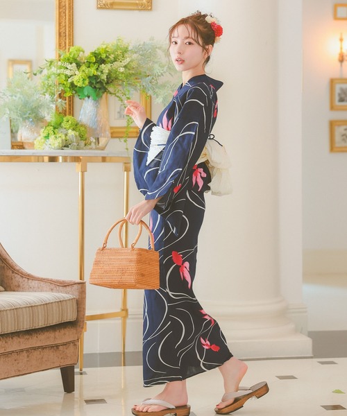 Tika ティカ SWEET流水金魚 ゆかた3点セット (浴衣+兵児帯+下駄) Tika ティカ SWEET流水金魚 ゆかた3点セット (浴衣+兵児帯+下駄