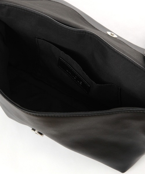 LAKOLE（ラコレ）の「フラップ横型ショルダーバッグ / 495422（ショルダーバッグ・メンズ・ブラック/ブラウン・FREE）」の8枚目の写真