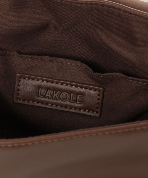 LAKOLE（ラコレ）の「フラップ横型ショルダーバッグ / 495422（ショルダーバッグ・メンズ・ブラック/ブラウン・FREE）」の11枚目の写真