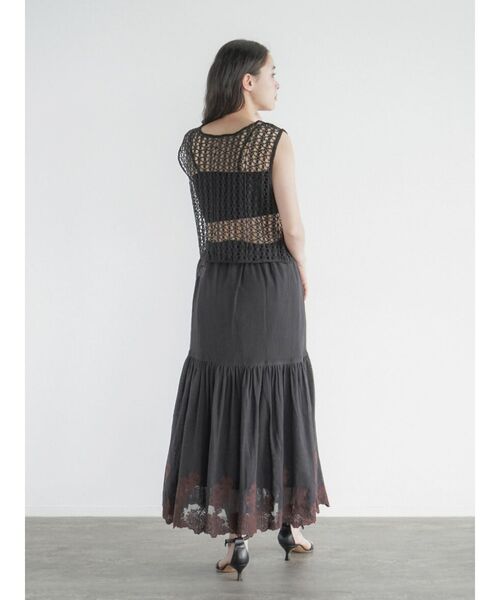 FIKA.(フィーカ)の「Flower embroidery mesh skirt(スカート・レディース・ブラック/オフホワイト・MEDIUM)」の12枚目の写真