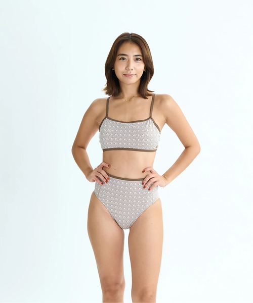 ROXY（ロキシー）の「SOLEIL BIKINI /ロキシー幾何学模様バンドゥビキニ（水着）（水着・レディース・ブラック/ブラウン/グリーン・SMALL/MEDIUM/LARGE）」の9枚目の写真