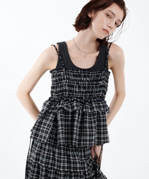 PUBLIC TOKYO(パブリックトウキョウ)の「シャーリングチェックトップス(その他トップス・レディース・ライトグレー/ネイビー・1/2)」の3枚目の写真