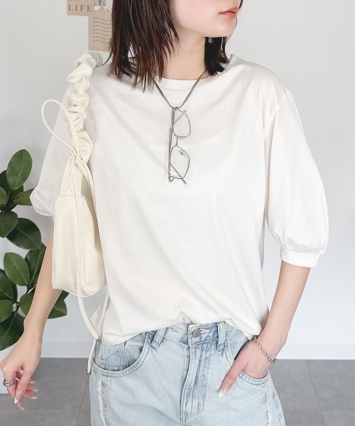 RCD(アールシーディー)の「ボリューム袖ショート丈カットソー(Tシャツ/カットソー・レディース・モカ/ブラック/チャコールグレー/グレイッシュベージュ/オフホワイト・F)」の2枚目の写真