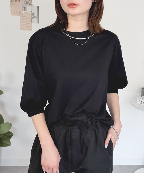 RCD(アールシーディー)の「ボリューム袖ショート丈カットソー(Tシャツ/カットソー・レディース・モカ/ブラック/チャコールグレー/グレイッシュベージュ/オフホワイト・F)」の1枚目の写真