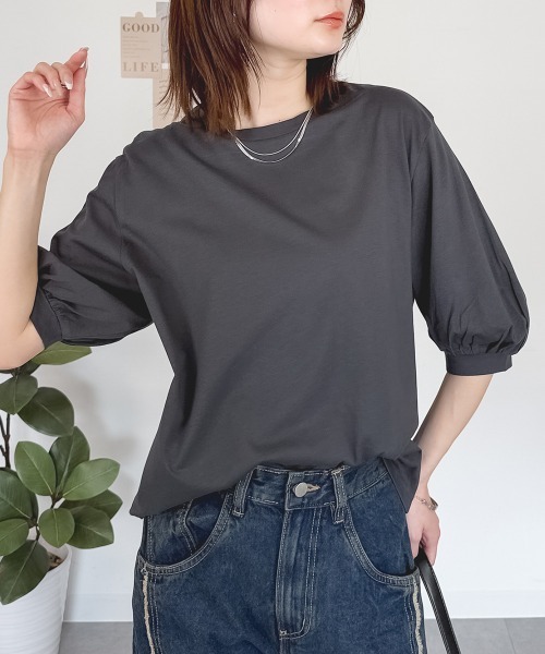 RCD(アールシーディー)の「ボリューム袖ショート丈カットソー(Tシャツ/カットソー・レディース・モカ/ブラック/チャコールグレー/グレイッシュベージュ/オフホワイト・F)」の12枚目の写真