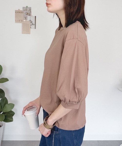 RCD(アールシーディー)の「ボリューム袖ショート丈カットソー(Tシャツ/カットソー・レディース・モカ/ブラック/チャコールグレー/グレイッシュベージュ/オフホワイト・F)」の16枚目の写真