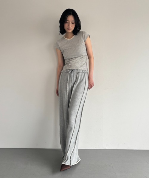 FUULLY STUDIO(フーリィーステューディオ)の「ボーダーコンパクトTEE(Tシャツ/カットソー・レディース・ブラウン/ネイビー/アイボリー・FREE)」の17枚目の写真