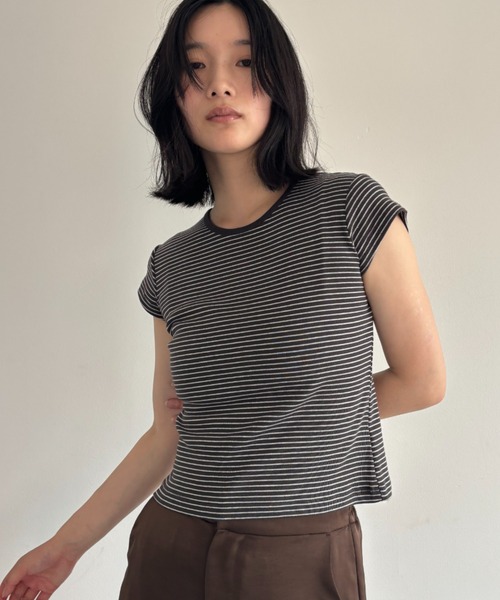 FUULLY STUDIO(フーリィーステューディオ)の「ボーダーコンパクトTEE(Tシャツ/カットソー・レディース・ブラウン/ネイビー/アイボリー・FREE)」の20枚目の写真