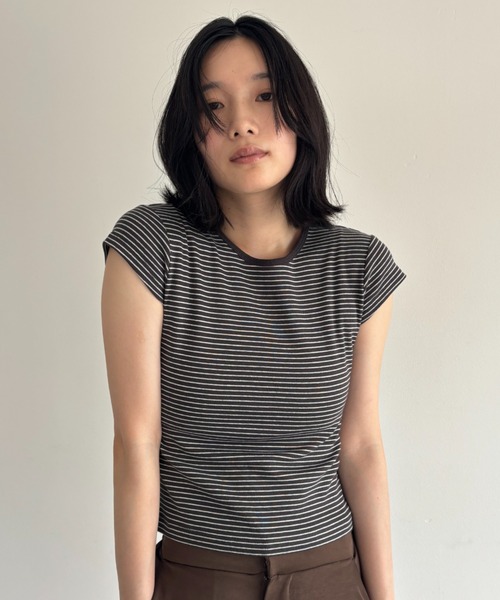FUULLY STUDIO(フーリィーステューディオ)の「ボーダーコンパクトTEE(Tシャツ/カットソー・レディース・ブラウン/ネイビー/アイボリー・FREE)」の21枚目の写真