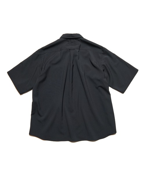 SOPHNET.(ソフネット)の「HIGH-TWIST POPLIN RELAX-FIT S/S SHIRT(シャツ/ブラウス・メンズ・チャコールグレー/ホワイト/ブラック/ライトグリーン・1/2/4/3/5)」の5枚目の写真