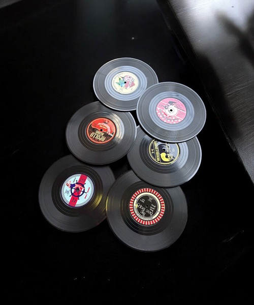 Port(ポート)の「♪ 6枚セット ♪ ヴィンテージ レコード型 ドリンク コースター(その他雑貨・レディース・ブラック・FREE)」の1枚目の写真