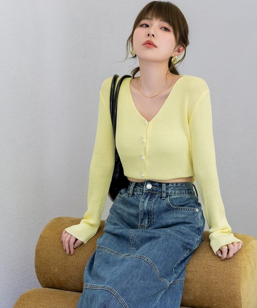 DAY CLOSET（デイ クローゼット）の「【クロップド丈】程よい透け感が今っぽい。長袖パール調ボタンのシアーニットカーディガン レディース（カーディガン/ボレロ・レディース・オレンジ/ホワイト/ブラック/ピンク/イエロー・FREE）」の22枚目の写真