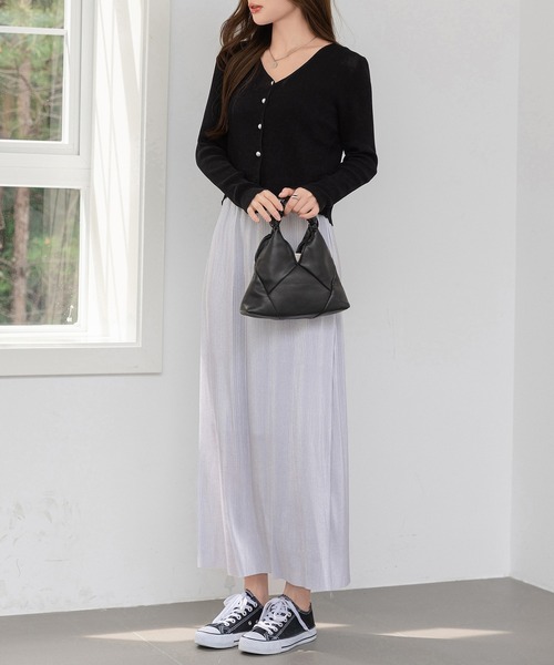 DAY CLOSET（デイ クローゼット）の「【クロップド丈】程よい透け感が今っぽい。長袖パール調ボタンのシアーニットカーディガン レディース（カーディガン/ボレロ・レディース・オレンジ/ホワイト/ブラック/ピンク/イエロー・FREE）」の13枚目の写真