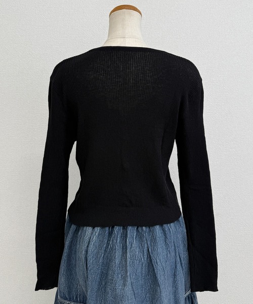 DAY CLOSET（デイ クローゼット）の「【クロップド丈】程よい透け感が今っぽい。長袖パール調ボタンのシアーニットカーディガン レディース（カーディガン/ボレロ・レディース・オレンジ/ホワイト/ブラック/ピンク/イエロー・FREE）」の16枚目の写真