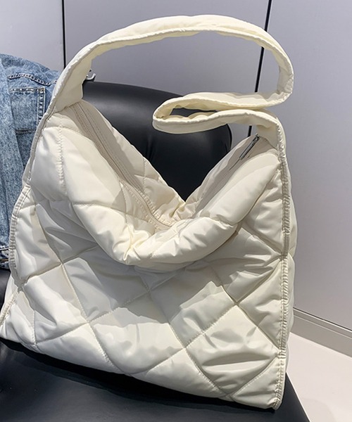 SANSeLF（サンセルフ）の「【SANSeLF】 ふくらみキルティング巾着ショルダー ストリングコードデザイン 2WAYユース saa25s009（ショルダーバッグ・レディース・カーキ/ブラック/ホワイト/ピンク/グリーン/ベージュ・FREE）」の19枚目の写真